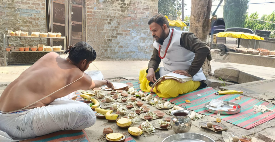 Teerth Shradh on the Ganga ghats of Varanasi